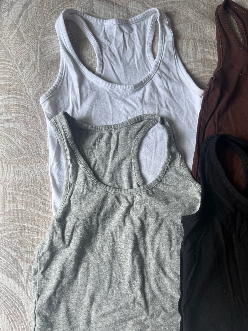 Racer back crop tank bundle - Picture 2 of 5